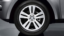 2012-GL-Class-GL350-BlueTEC-012_MT.jpg